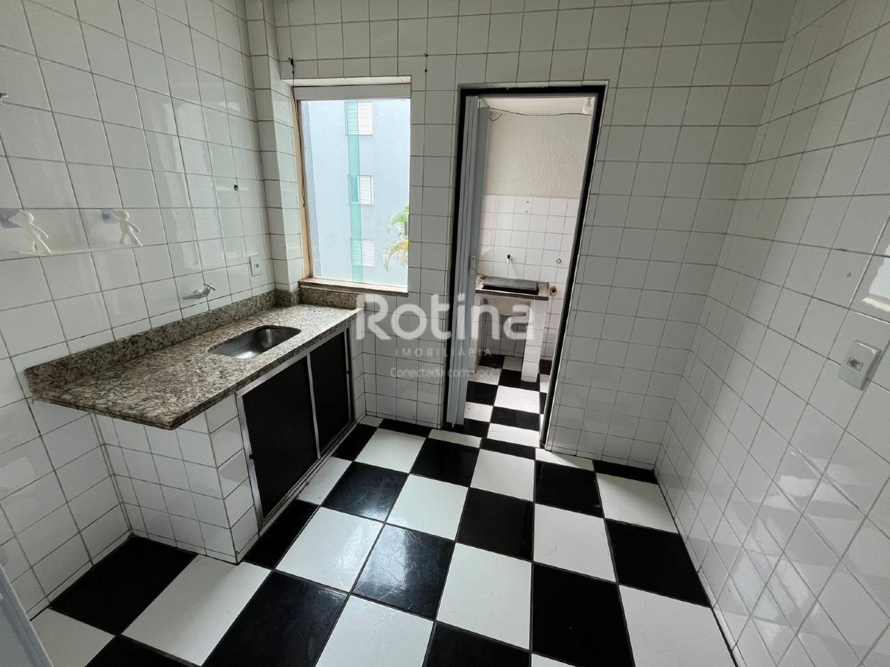 Apartamento para alugar, 3 quartos em Uberlândia no bairro Alto Umuarama no valor de R$ 1.300,00 - Rotina Imobiliária: 