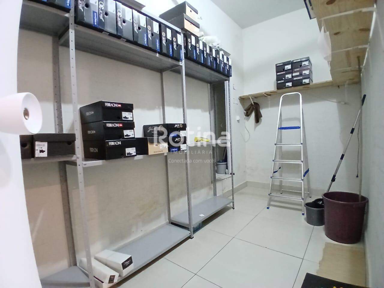 Loja para alugar, em Uberlândia no bairro Centro no valor de R$ 2.800,00 - Rotina Imobiliária: 