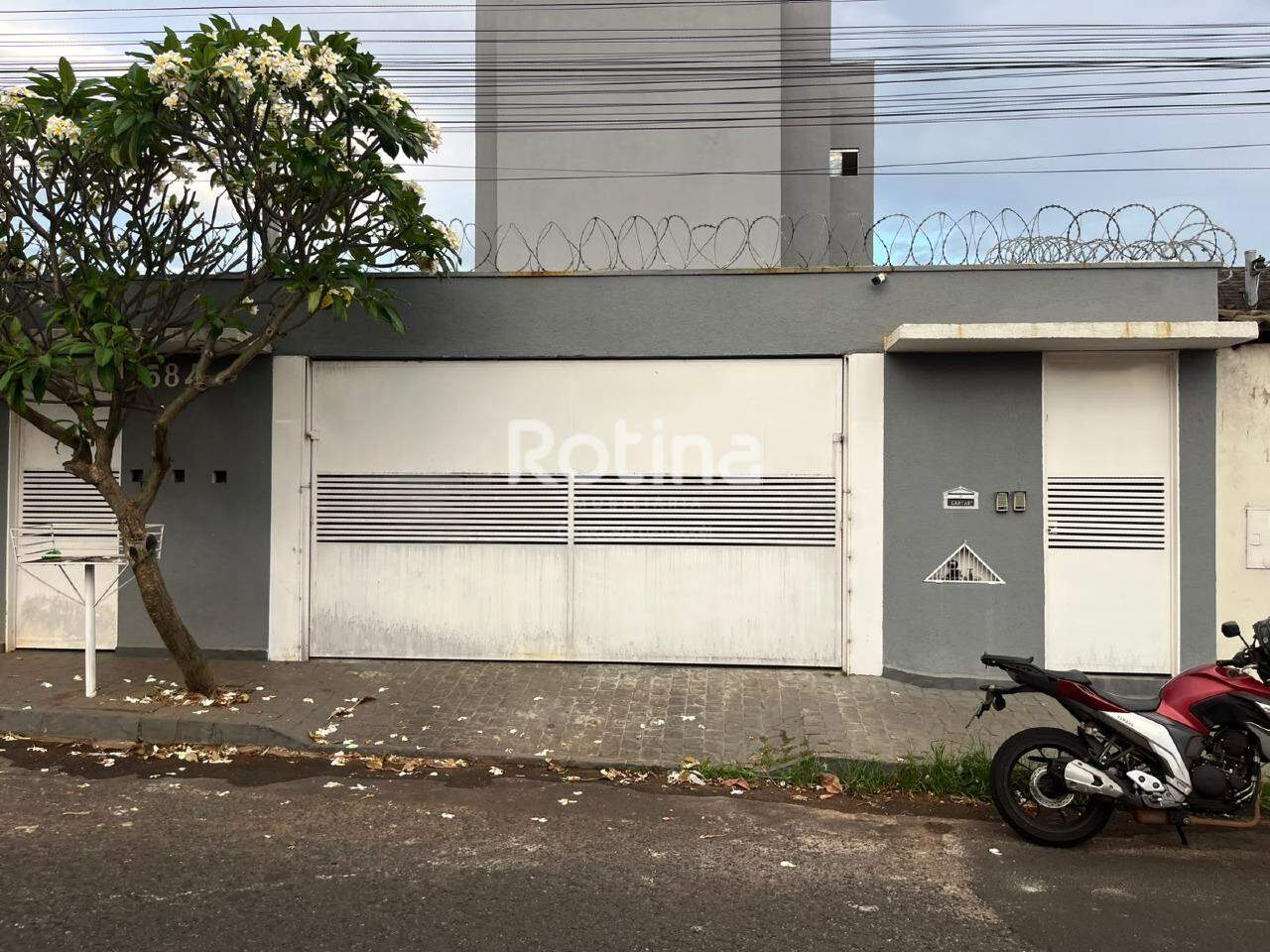 Apartamento para alugar, 2 quartos em Uberlândia no bairro Maravilha no valor de R$ 2.250,00 - Rotina Imobiliária: 