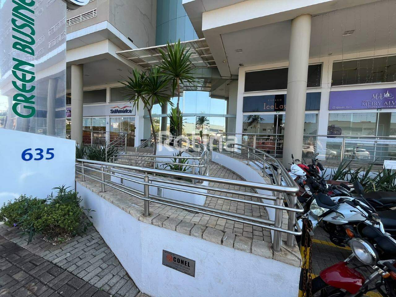 Loja para alugar, em Uberlândia no bairro Tabajaras no valor de R$ 7.000,00 - Rotina Imobiliária: 