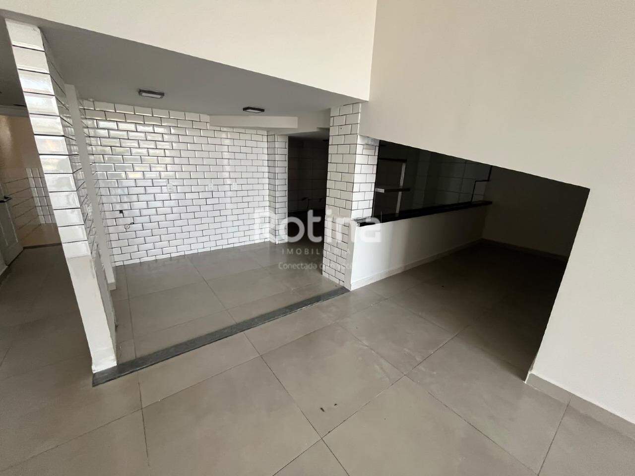 Loja para alugar, em Uberlândia no bairro Tabajaras no valor de R$ 7.000,00 - Rotina Imobiliária: 