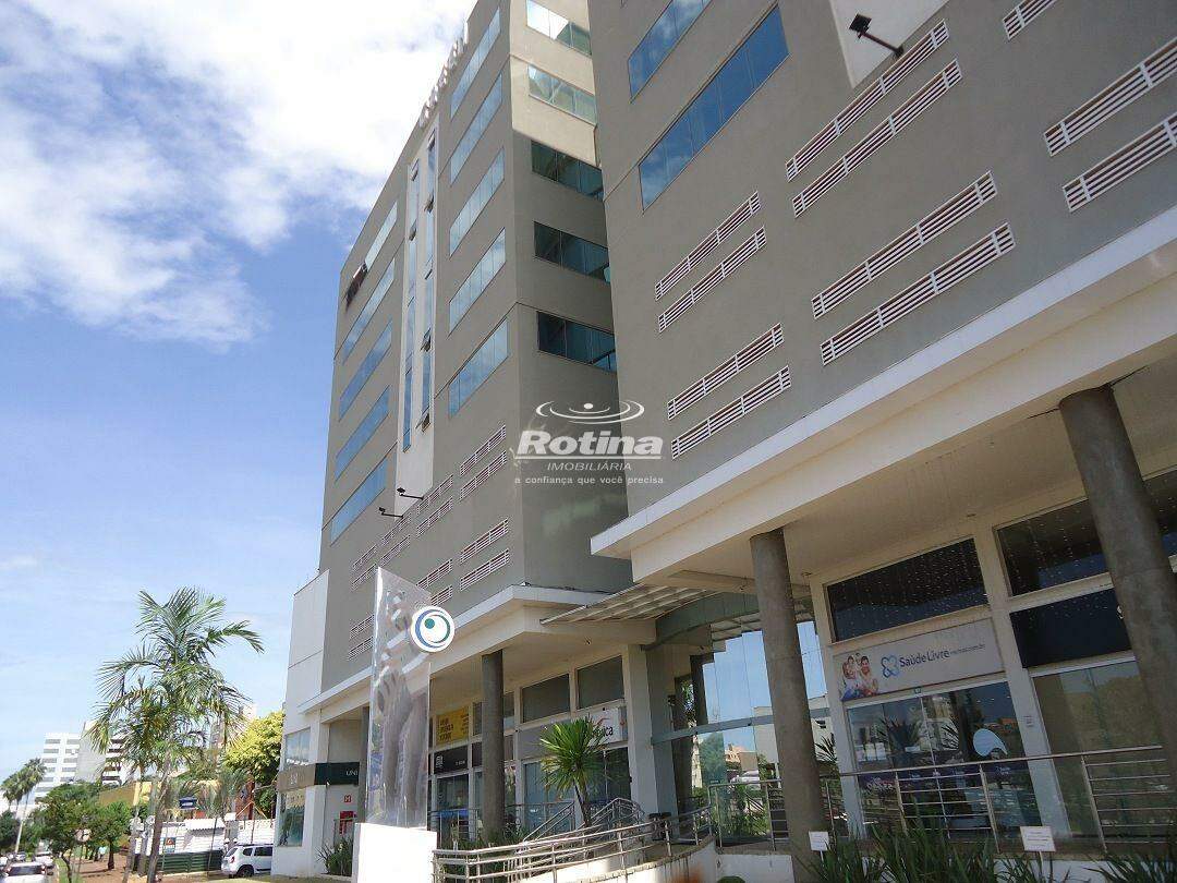 Sala para alugar, em Uberlândia no bairro Tabajaras no valor de R$ 4.350,00 - Rotina Imobiliária: 