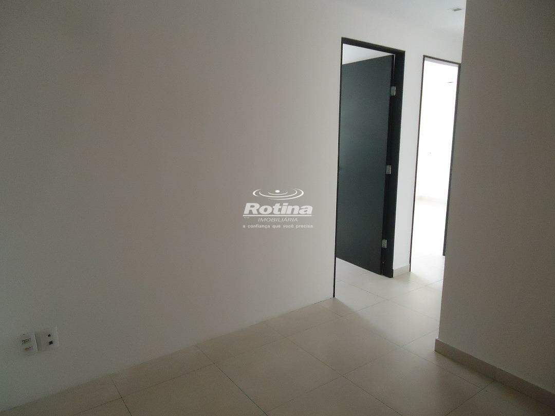Sala para alugar, em Uberlândia no bairro Tabajaras no valor de R$ 4.350,00 - Rotina Imobiliária: 
