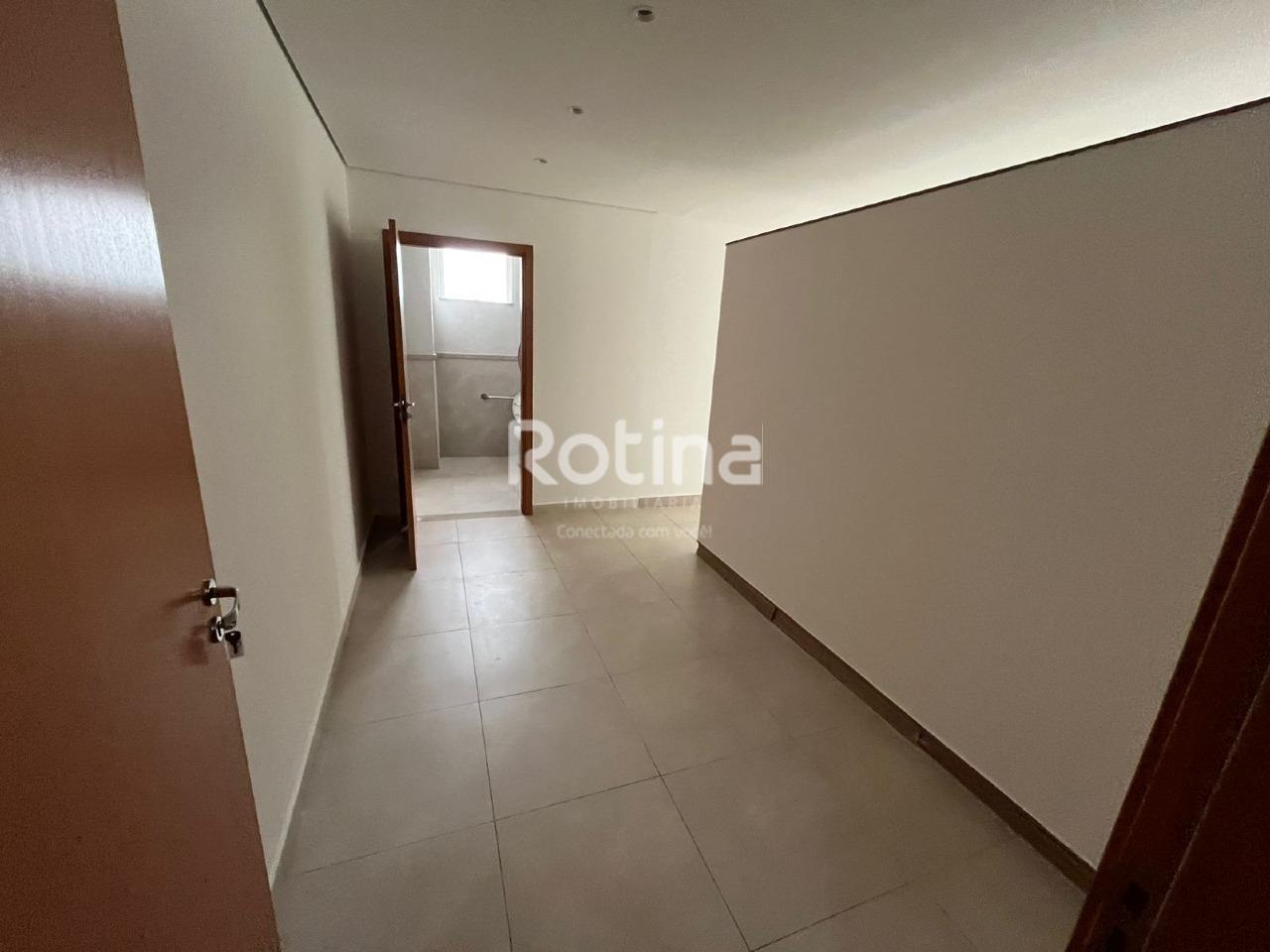 Sala para alugar, em Uberlândia no bairro Tabajaras no valor de R$ 3.200,00 - Rotina Imobiliária: 