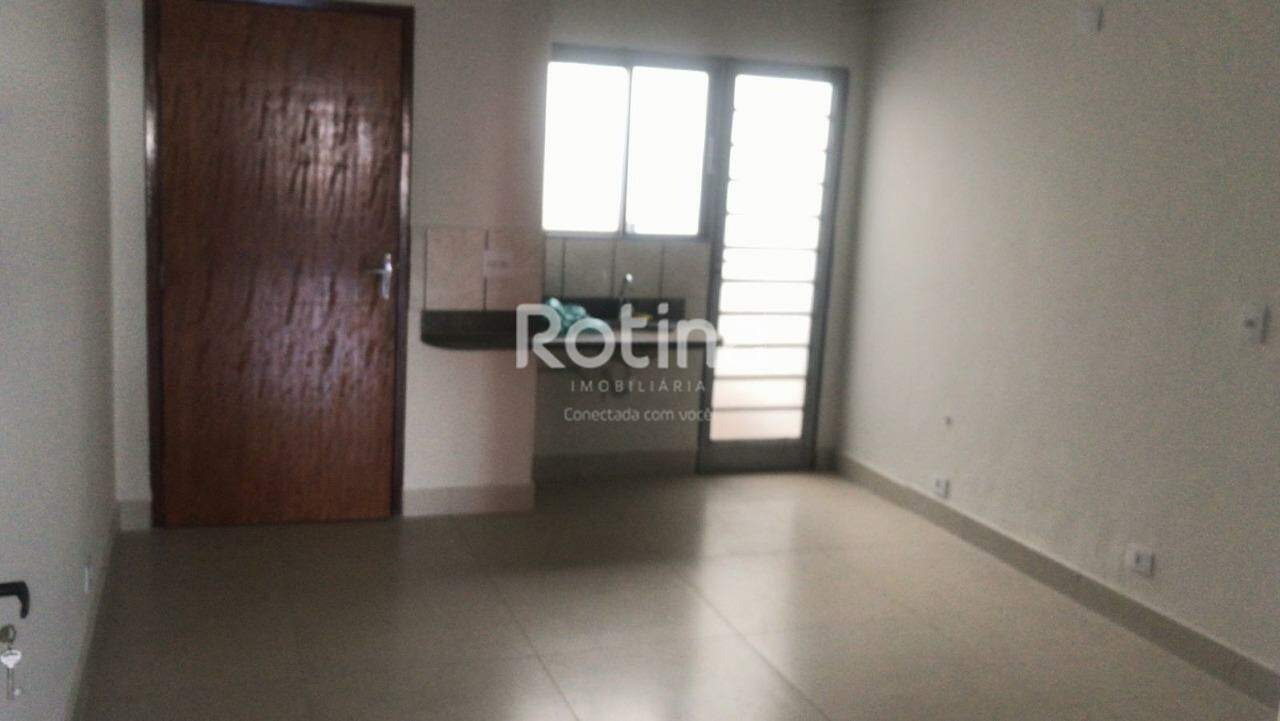 Loja para alugar, em Uberlândia no bairro Martins no valor de R$ 1.500,00 - Rotina Imobiliária: 