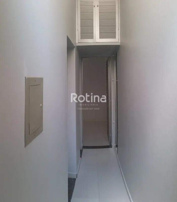 Casa Condomínio Fechado para alugar, 2 quartos em Uberlândia no bairro Santa Mônica no valor de R$ 1.621,00 - Rotina Imobiliária: 