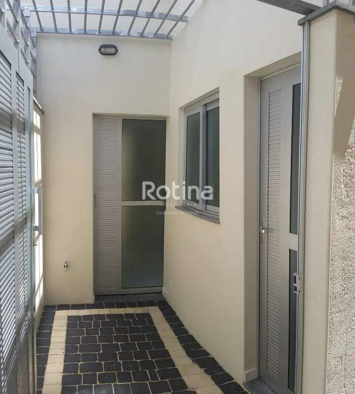 Casa Condomínio Fechado para alugar, 2 quartos em Uberlândia no bairro Santa Mônica no valor de R$ 1.621,00 - Rotina Imobiliária: 