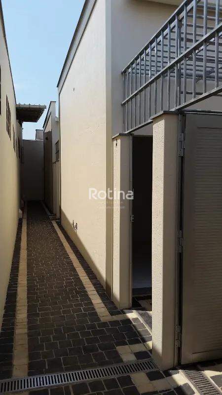 Casa Condomínio Fechado para alugar, 2 quartos em Uberlândia no bairro Santa Mônica no valor de R$ 1.621,00 - Rotina Imobiliária: 