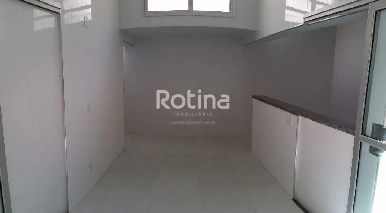 Casa Condomínio Fechado para alugar, 2 quartos em Uberlândia no bairro Santa Mônica no valor de R$ 1.621,00 - Rotina Imobiliária: 