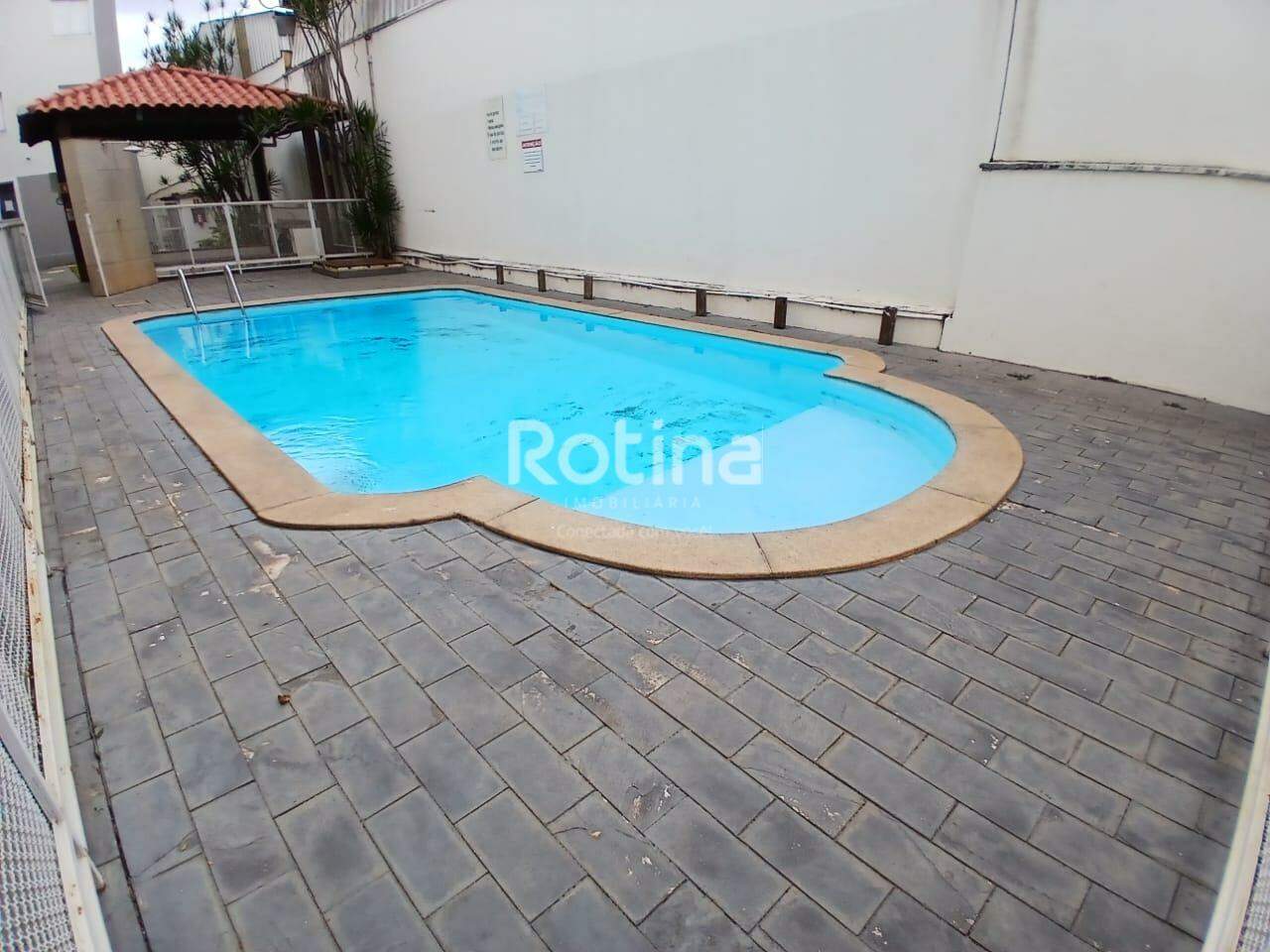 Apartamento para alugar, 3 quartos em Uberlândia no bairro Brasil no valor de R$ 2.000,00 - Rotina Imobiliária: 