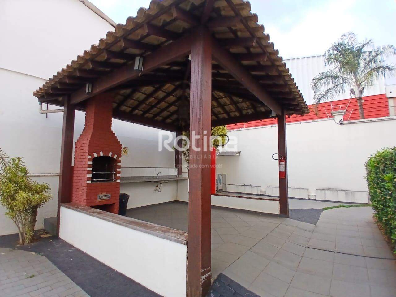 Apartamento para alugar, 3 quartos em Uberlândia no bairro Brasil no valor de R$ 2.000,00 - Rotina Imobiliária: 