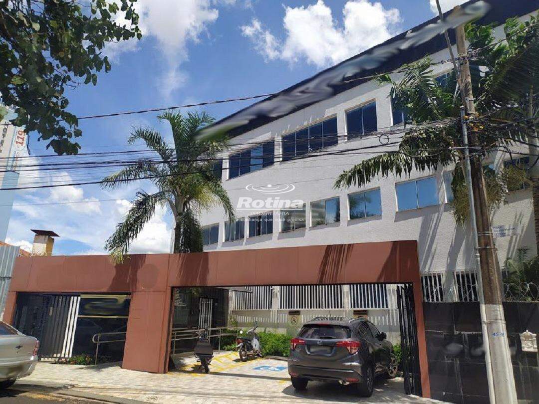 Sala para alugar, em Uberlândia no bairro Saraiva no valor de R$ 1.300,00 - Rotina Imobiliária: 