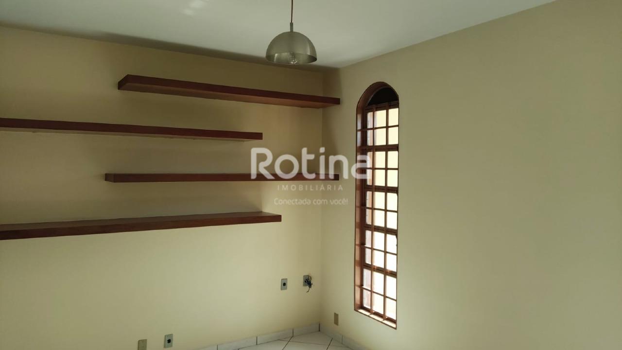 Casa para alugar, 4 quartos em Uberlândia no bairro Maracanã no valor de R$ 6.500,00 - Rotina Imobiliária: 