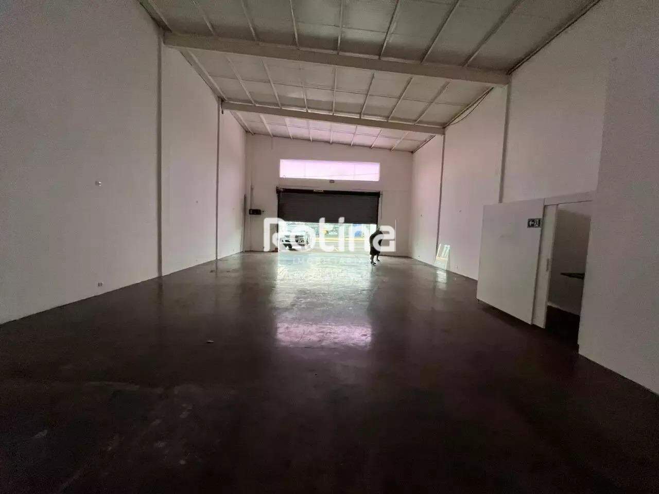 Loja para alugar, em Uberlândia no bairro Santa Mônica no valor de R$ 6.000,00 - Rotina Imobiliária: 