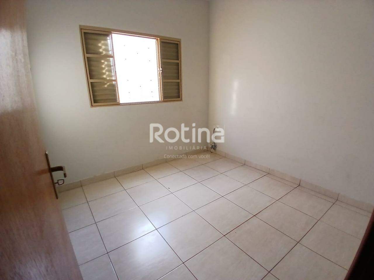 Casa para alugar, 3 quartos em Uberlândia no bairro Jardim Brasília no valor de R$ 2.100,00 - Rotina Imobiliária: 