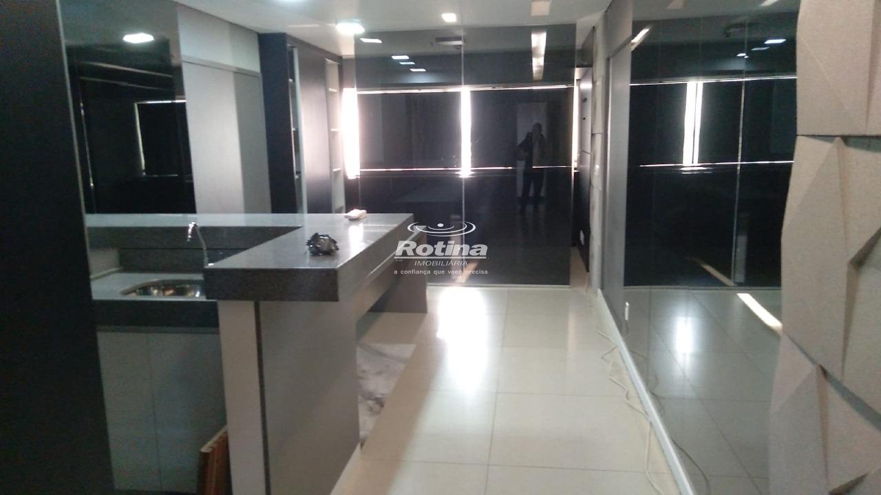 Sala para alugar, em Uberlândia no bairro Brasil no valor de R$ 2.200,00 - Rotina Imobiliária: 