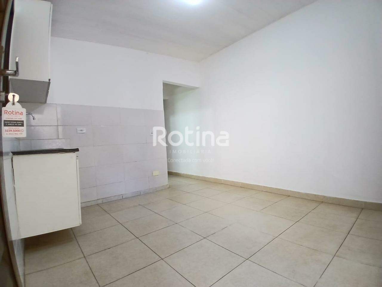 Casa para alugar, 2 quartos em Uberlândia no bairro Presidente Roosevelt no valor de R$ 1.000,00 - Rotina Imobiliária: 