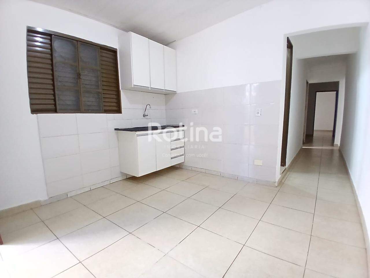 Casa para alugar, 2 quartos em Uberlândia no bairro Presidente Roosevelt no valor de R$ 1.000,00 - Rotina Imobiliária: 