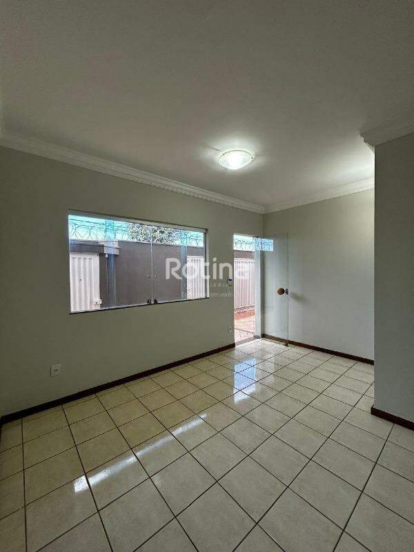 Casa para alugar, 3 quartos em Uberlândia no bairro Morada da Colina no valor de R$ 6.500,00 - Rotina Imobiliária: 
