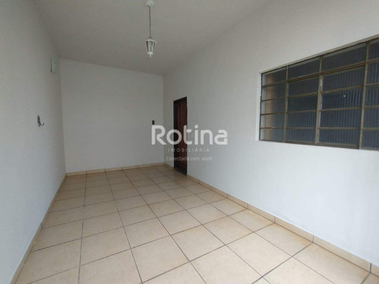 Casa para alugar, 2 quartos em Uberlândia no bairro Brasil no valor de R$ 1.200,00 - Rotina Imobiliária: 