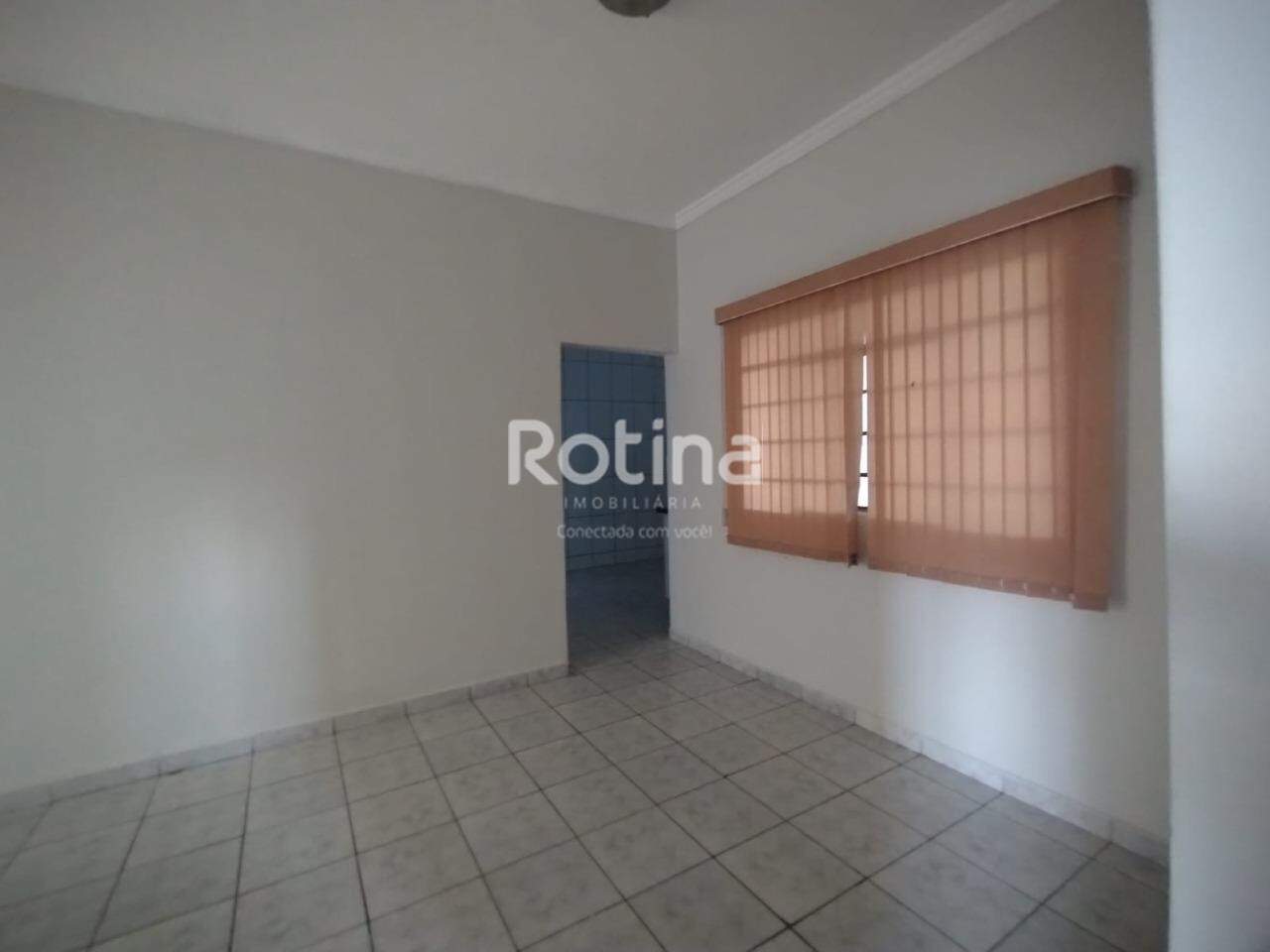 Casa para alugar, 2 quartos em Uberlândia no bairro Brasil no valor de R$ 1.200,00 - Rotina Imobiliária: 