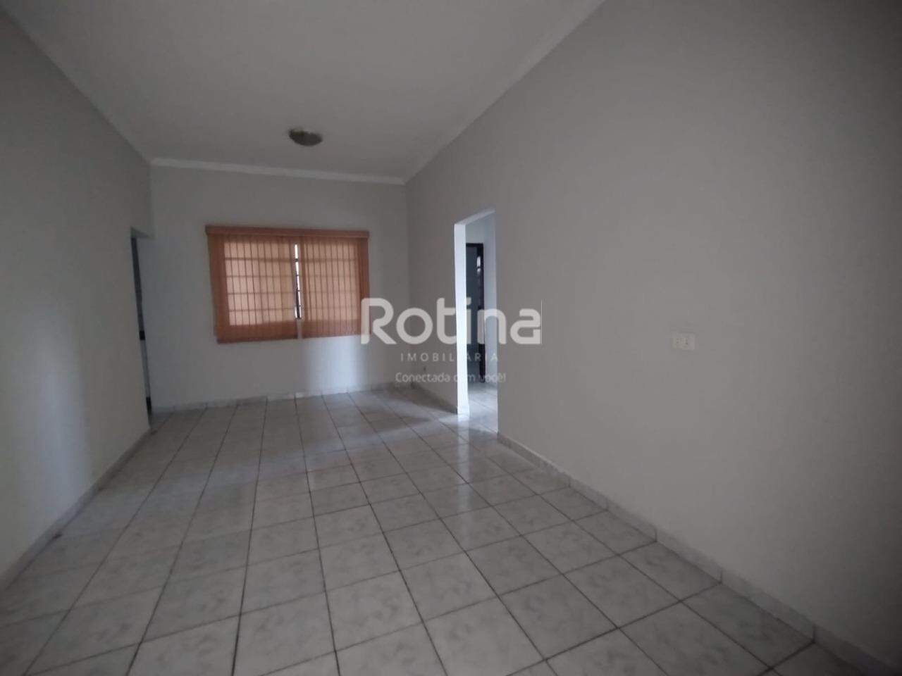 Casa para alugar, 2 quartos em Uberlândia no bairro Brasil no valor de R$ 1.200,00 - Rotina Imobiliária: 