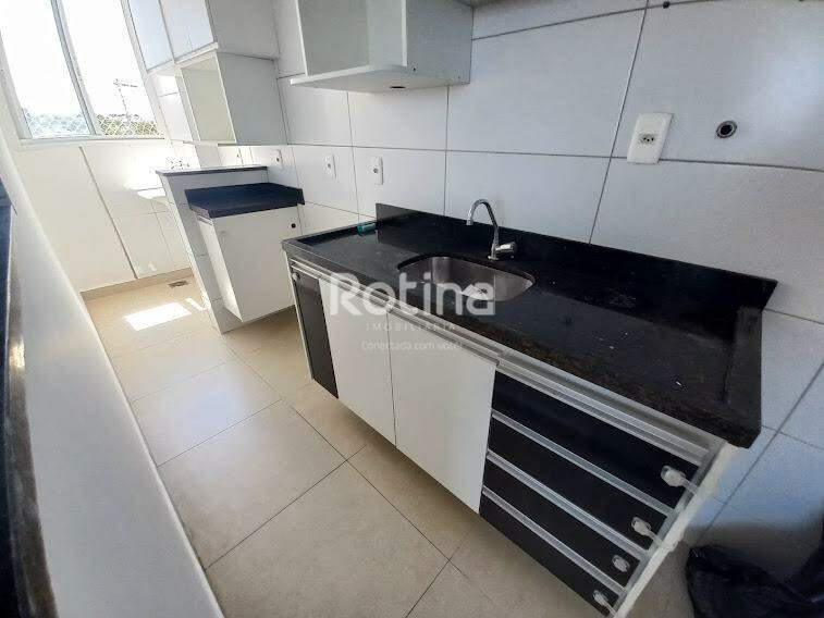 Apartamento para alugar, 2 quartos em Uberlândia no bairro Aclimação no valor de R$ 1.500,00 - Rotina Imobiliária: 