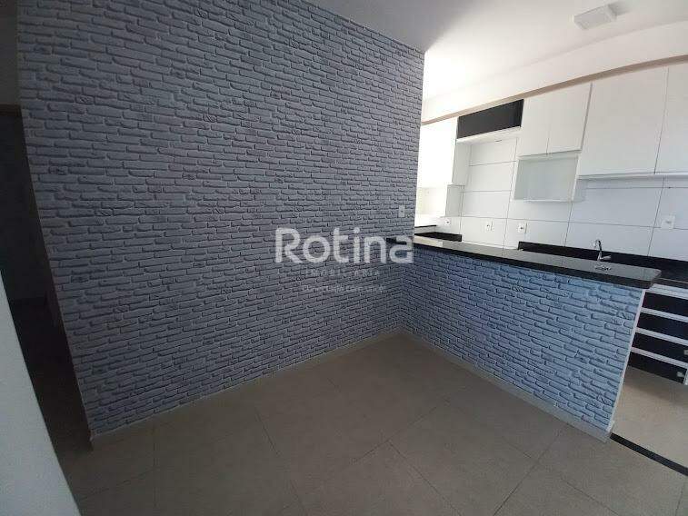 Apartamento para alugar, 2 quartos em Uberlândia no bairro Aclimação no valor de R$ 1.500,00 - Rotina Imobiliária: 