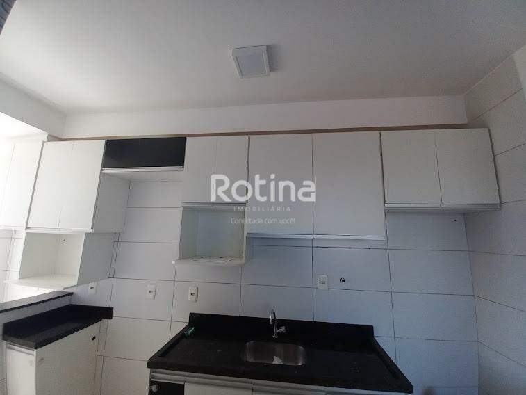 Apartamento para alugar, 2 quartos em Uberlândia no bairro Aclimação no valor de R$ 1.500,00 - Rotina Imobiliária: 