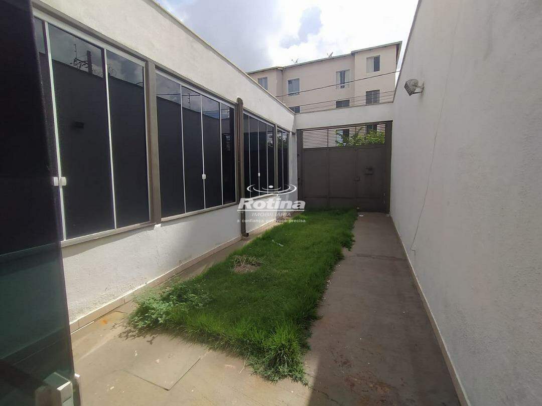 Loja para alugar, em Uberlândia no bairro Novo Mundo no valor de R$ 5.900,00 - Rotina Imobiliária: 