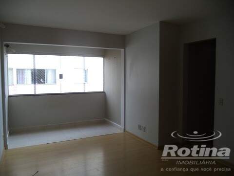 Apartamento para alugar, 3 quartos em Uberlândia no bairro Martins no valor de R$ 1.600,00 - Rotina Imobiliária: 0534081.jpg