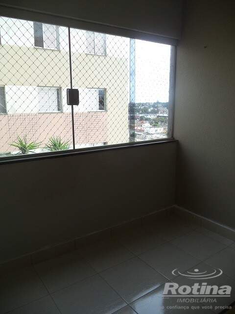 Apartamento para alugar, 3 quartos em Uberlândia no bairro Martins no valor de R$ 1.600,00 - Rotina Imobiliária: 0534081a.jpg