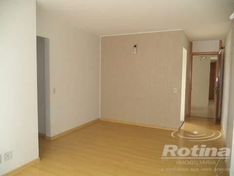 Apartamento para alugar, 3 quartos em Uberlândia no bairro Martins no valor de R$ 1.600,00 - Rotina Imobiliária: 0534081b.jpg