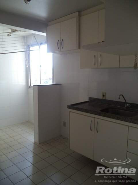 Apartamento para alugar, 3 quartos em Uberlândia no bairro Martins no valor de R$ 1.600,00 - Rotina Imobiliária: 0534081f.jpg
