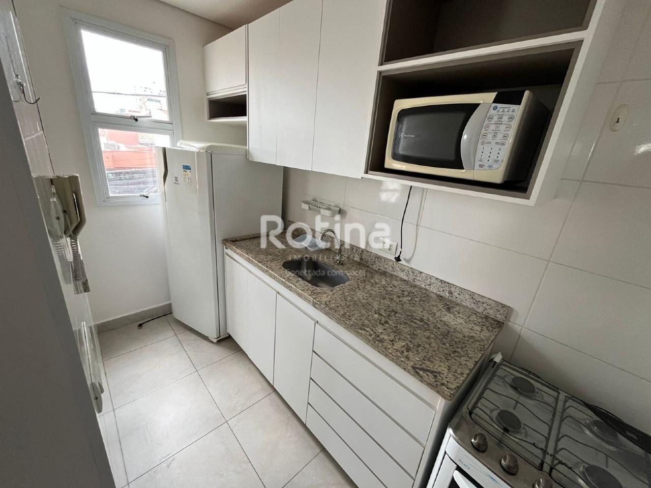 Kitnet para alugar, 1 quarto em Uberlândia no bairro Cazeca no valor de R$ 1.800,00 - Rotina Imobiliária: 