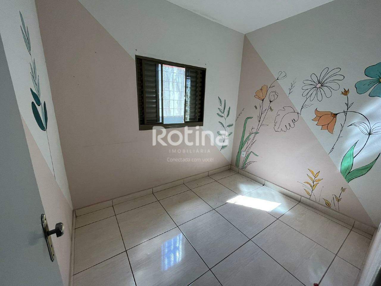 Casa para alugar, 3 quartos em Uberlândia no bairro Brasil no valor de R$ 1.500,00 - Rotina Imobiliária: 
