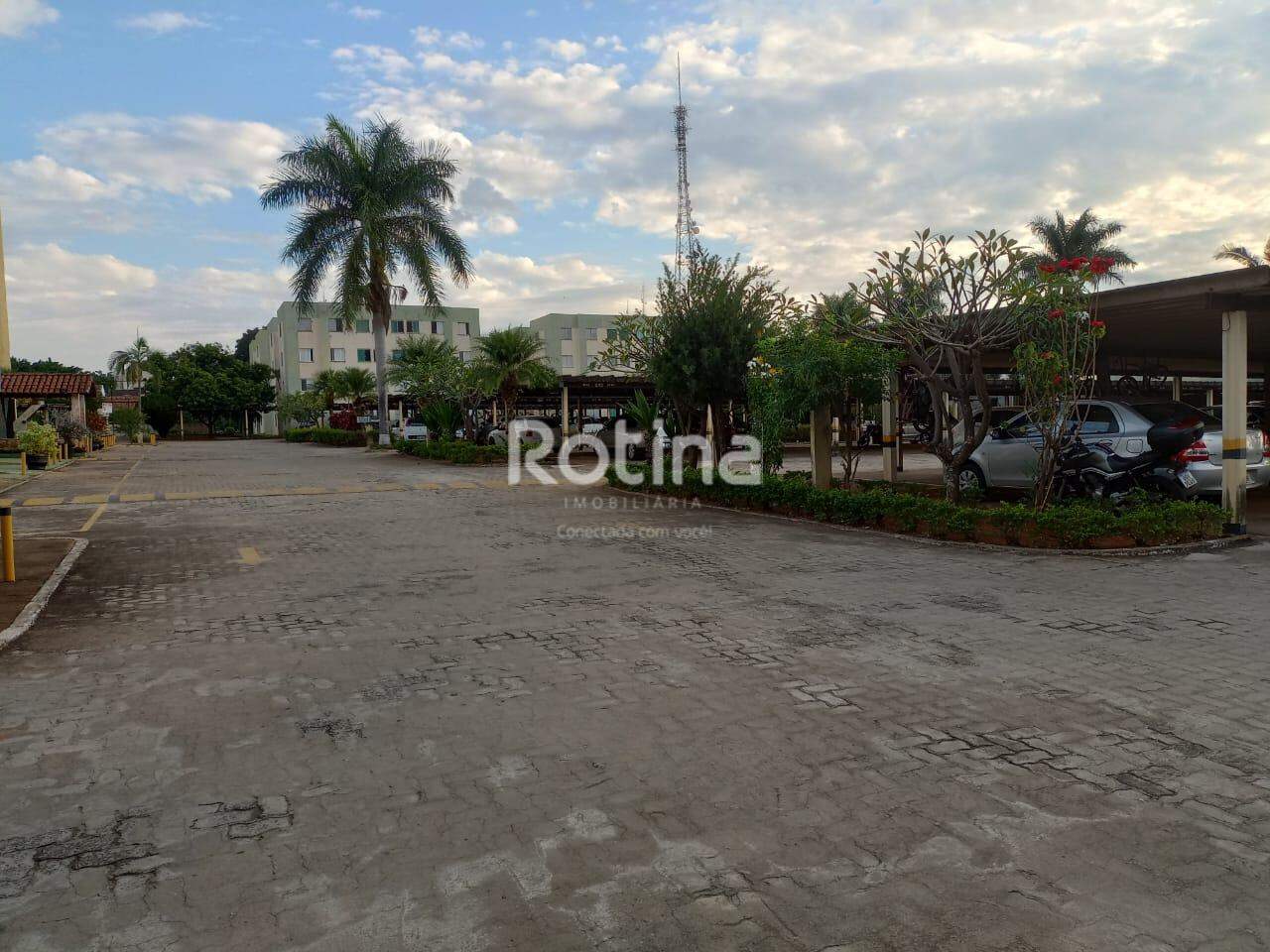 Apartamento para alugar, 3 quartos em Uberlândia no bairro Alto Umuarama no valor de R$ 1.800,00 - Rotina Imobiliária: 