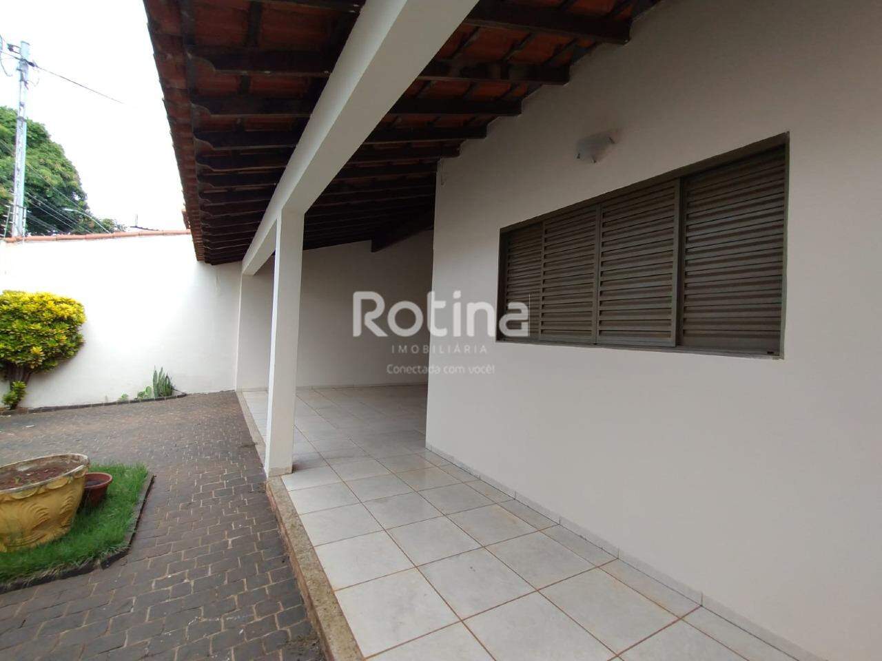Casa para alugar, 4 quartos em Uberlândia no bairro Presidente Roosevelt no valor de R$ 3.500,00 - Rotina Imobiliária: 
