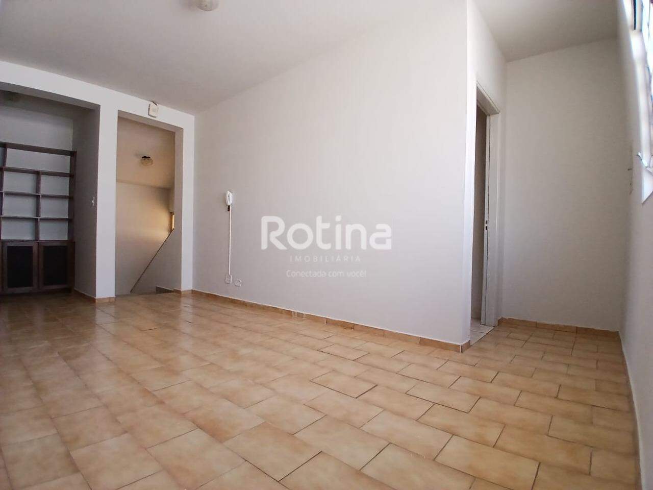 Casa para alugar, 5 quartos em Uberlândia no bairro Martins no valor de R$ 3.000,00 - Rotina Imobiliária: 