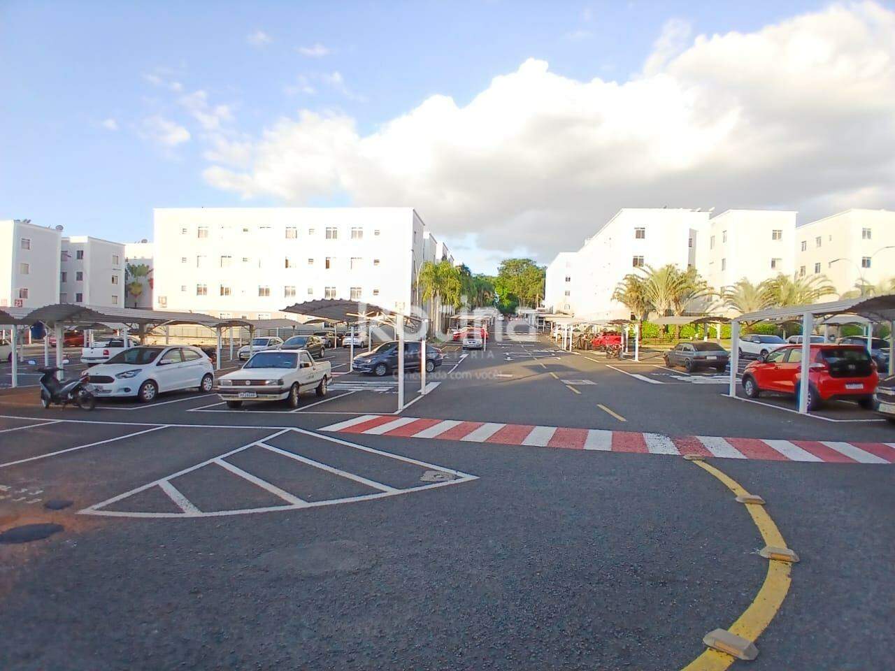 Apartamento para alugar, 2 quartos em Uberlândia no bairro Chacaras Tubalina e Quartel no valor de R$ 1.000,00 - Rotina Imobiliária: 