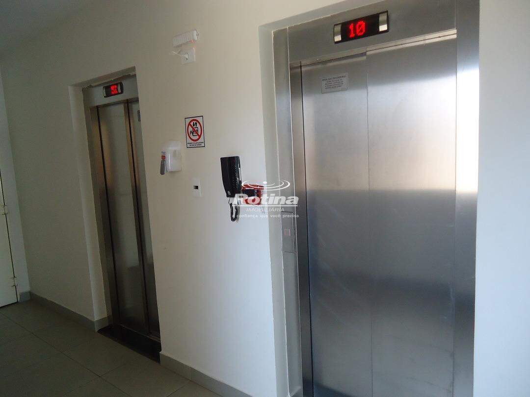 Apartamento para alugar, 3 quartos em Uberlândia no bairro Presidente Roosevelt no valor de R$ 2.500,00 - Rotina Imobiliária: 