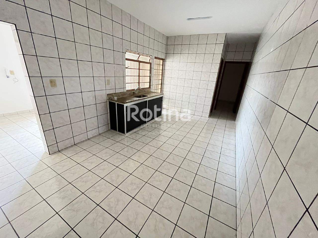 Casa para alugar, 2 quartos em Uberlândia no bairro Brasil no valor de R$ 1.450,00 - Rotina Imobiliária: 