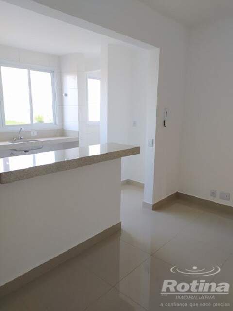 Apartamento para alugar, 2 quartos em Uberlândia no bairro Santa Mônica no valor de R$ 1.450,00 - Rotina Imobiliária: 0534893b.jpg