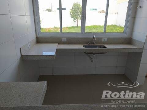 Apartamento para alugar, 2 quartos em Uberlândia no bairro Santa Mônica no valor de R$ 1.450,00 - Rotina Imobiliária: 0534893c.jpg