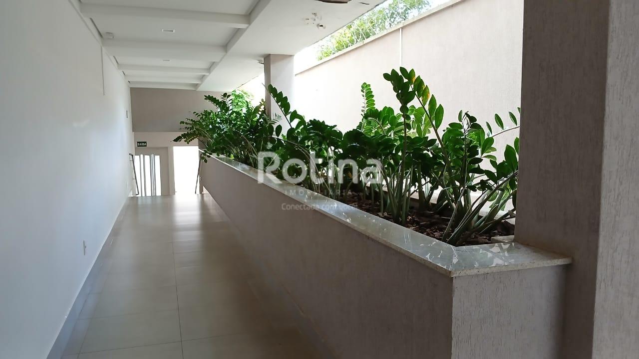 Apartamento para alugar, 2 quartos em Uberlândia no bairro Nossa Senhora Aparecida no valor de R$ 2.600,00 - Rotina Imobiliária: 
