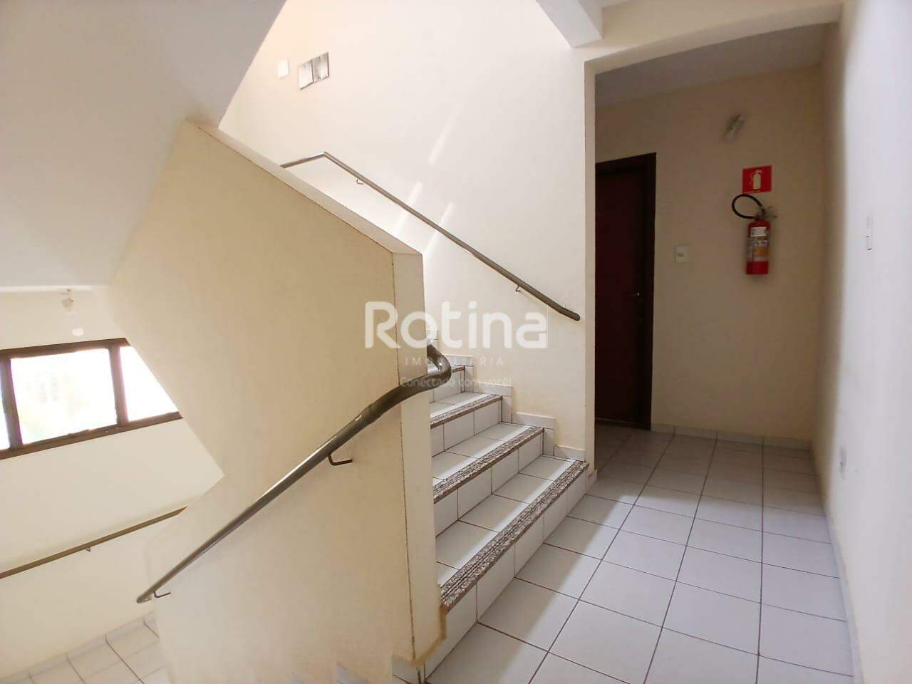 Apartamento para alugar, 2 quartos em Uberlândia no bairro Santa Mônica no valor de R$ 1.400,00 - Rotina Imobiliária: 