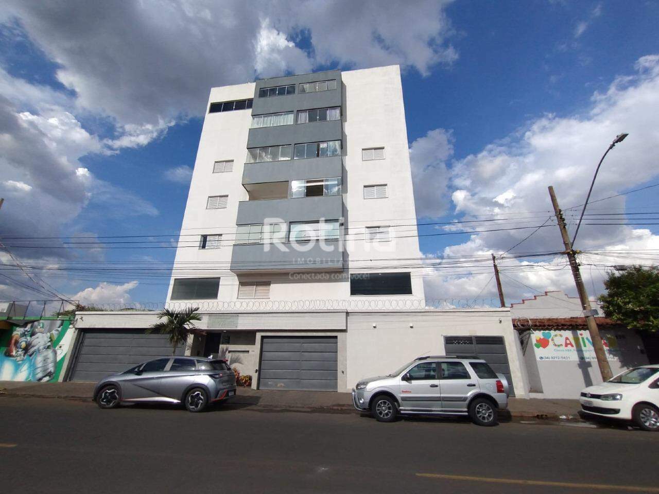 Apartamento para alugar, 2 quartos em Uberlândia no bairro Presidente Roosevelt no valor de R$ 2.000,00 - Rotina Imobiliária: 