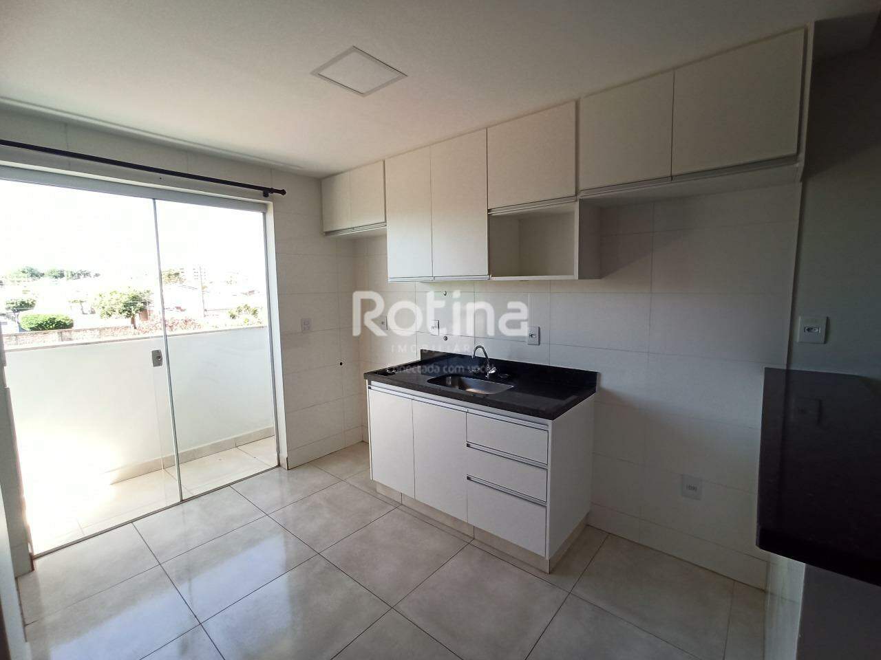 Apartamento para alugar, 2 quartos em Uberlândia no bairro Presidente Roosevelt no valor de R$ 2.000,00 - Rotina Imobiliária: 
