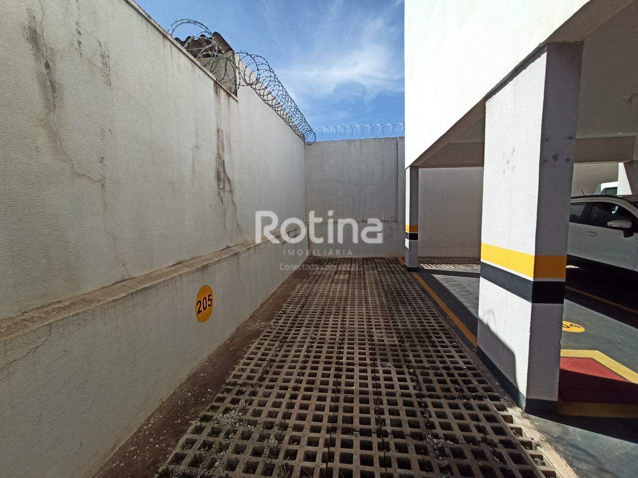 Apartamento para alugar, 2 quartos em Uberlândia no bairro Presidente Roosevelt no valor de R$ 2.100,00 - Rotina Imobiliária: 