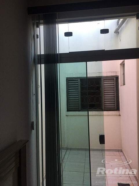 Casa à venda, 4 quartos em Uberlândia no bairro Cidade Jardim no valor de R$ 990.000,00 - Rotina Imobiliária: 0107077f.jpg